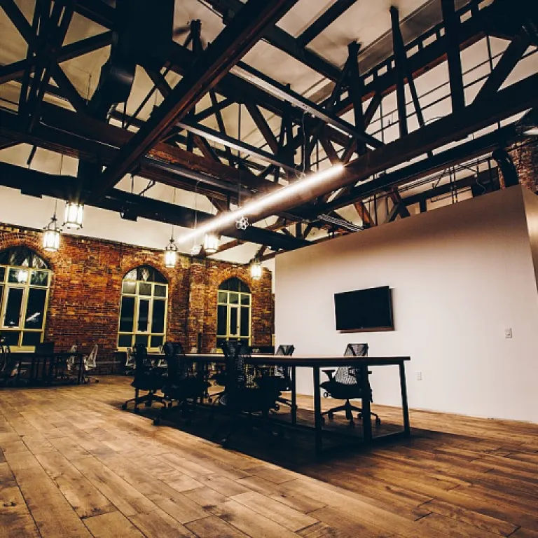 Optimiser la gestion financière grâce au tableau emploi et ressources